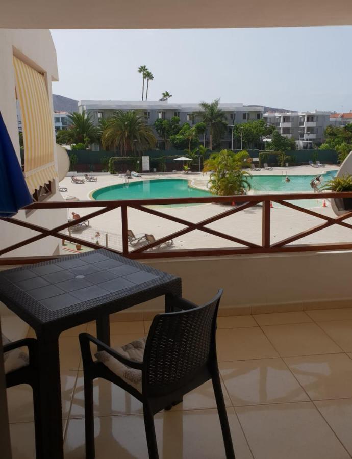 Large Studio Apartment With Lovely Terrace And Wifi Лос-Крістіанос Екстер'єр фото