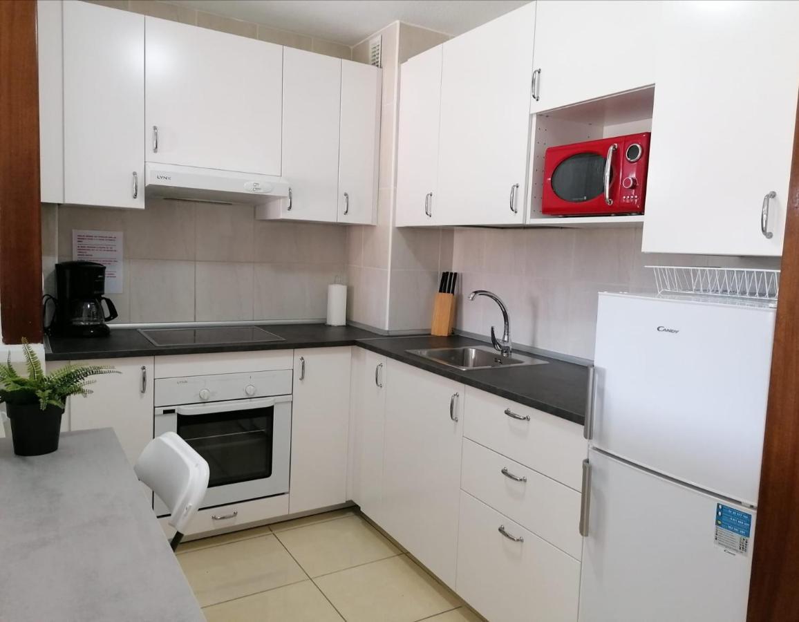 Large Studio Apartment With Lovely Terrace And Wifi Лос-Крістіанос Екстер'єр фото