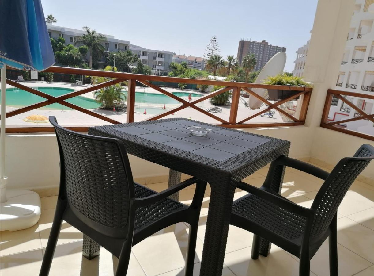 Large Studio Apartment With Lovely Terrace And Wifi Лос-Крістіанос Екстер'єр фото
